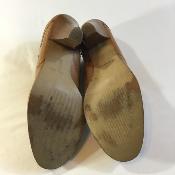 Y-Not?, Size 8 1/2, Tan Color Beautiful Almond Toe - Picture 6 of 7